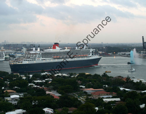 Queen-Mary-2-3573